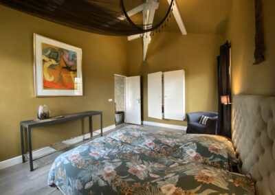 Villa Lafage-pigion tower-bedroom overview